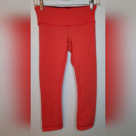 Lululemon -size 4 -Reversible Leggings Vibrant Pink-Red/ Orange Full-Length - Picture 3 of 9